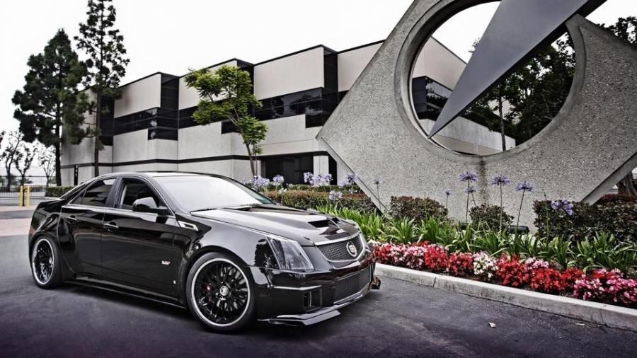  Cadillac CTS-V by D3 Cadillac 2015 года  (фото 2 из 13)